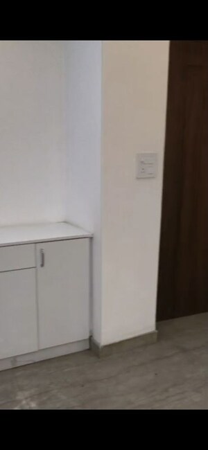 Room in 3 BHK Builder Floor at BPTP District Faridabad, Sector 81 – for Sale