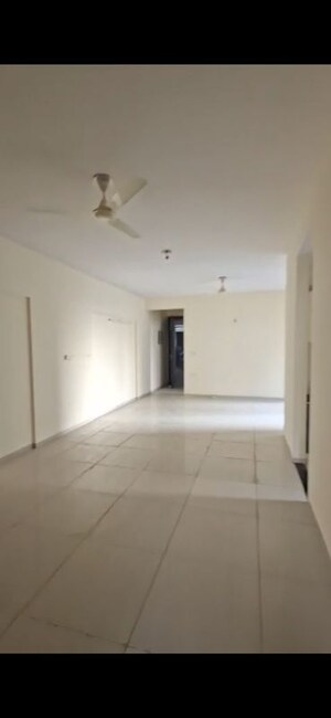 Bathroom in 3 BHK Apartment at BPTP Discovery Park, Sector 80 – for Sale