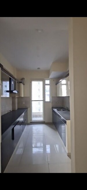 Kitchen in 3 BHK Apartment at BPTP Discovery Park, Sector 80 – for Sale
