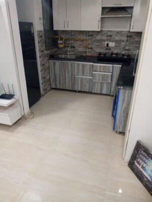 Room in 3 BHK Apartment at Surendra Avenue 69, Sector 69 – for Rent