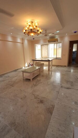 2 BHK Apartment For Rent in Savita Chhaya CHS, Bandra West