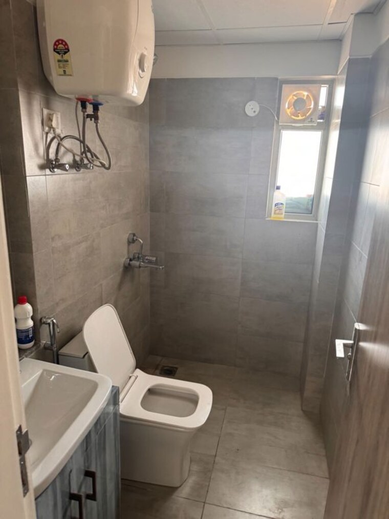 Bathroom, vatika-india-next 2 Bedroom 1050 Sq.Ft. Builder Floor In Sector 82 Gurgaon 10450245