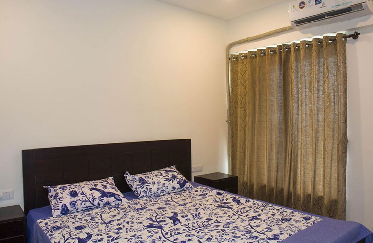 Bedroom, kandivali east Pg For Boys In Kandivali East 10450274