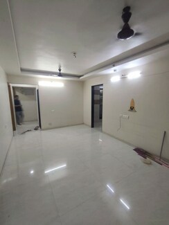 2 BHK Apartment For Rent in Omkar Arcade