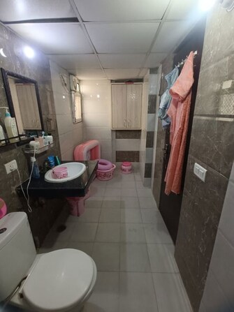4 BHK + Servant Room 2250 Sq.Ft. Apartment in Nimbus The Hyde park