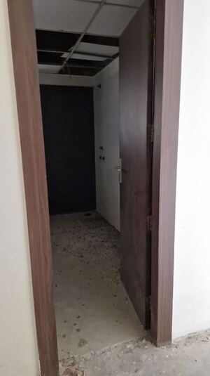 Building Lobby in 3 BHK Apartment at Sector 82 – for Rent