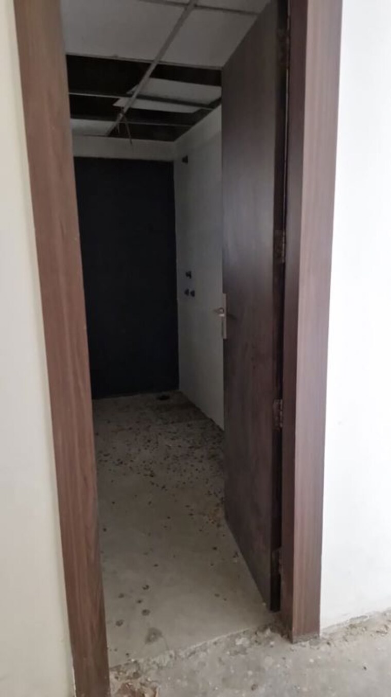 undefined, sector 82 3 Bedroom 1700 Sq.Ft. Apartment In Sector 82 Noida 10450350