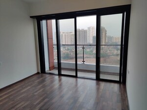 Room in 3 BHK Apartment at Duville Riverdale Residences, Kharadi – for Rent