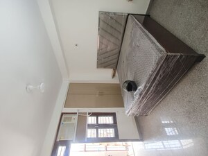 Furnished Amenities in 1 BHK Builder Floor at Sector 52 – for Rent