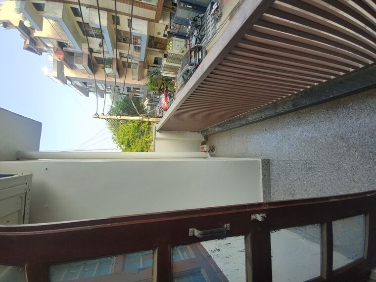 Balcony, sector 52 1 Bedroom 250 Sq.Ft. Builder Floor In Sector 52 Gurgaon 10450388
