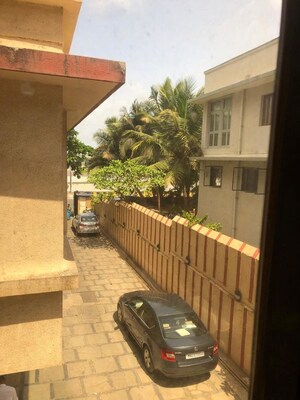 Balcony in 2.5 BHK Apartment at Samudra Gaurav, Worli – for Rent