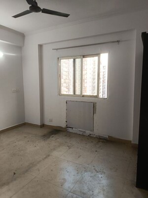 Room in 3 BHK Apartment at Gardenia Gateway, Sector 75 – for Rent