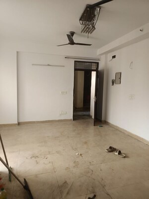 Room in 3 BHK Apartment at Gardenia Gateway, Sector 75 – for Rent