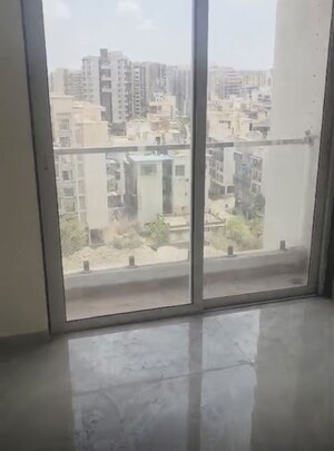 Room in 3 BHK Apartment at Avenue Devpriya, Ulwe Sector 18 – for Sale