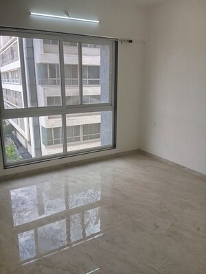 Room in 3 BHK Apartment at Abhilasha Hermes Paras 3, Kalyani Nagar – for Rent