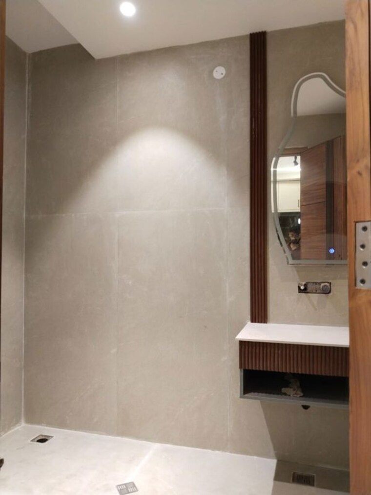 Bathroom, sector 123 5 Bedroom 200 Sq.Yd. Independent House In Sector 123 Mohali 10450462
