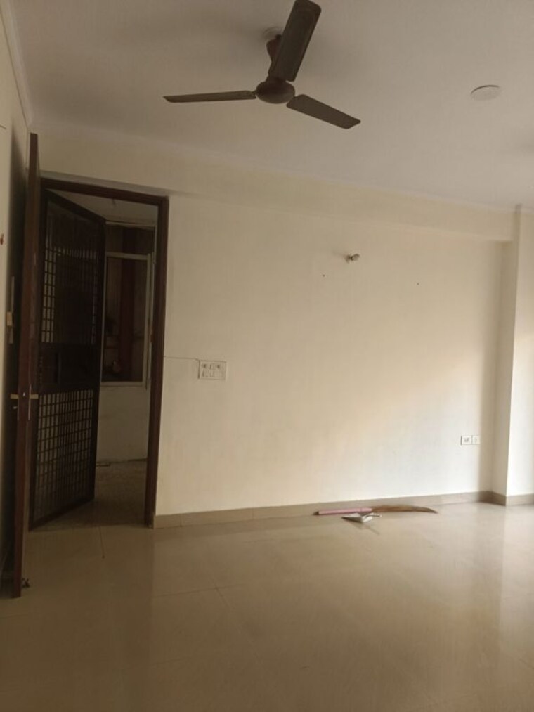 Room, antriksh-golf-view 3 Bedroom 1870 Sq.Ft. Apartment In Sector 78 Noida 10450460