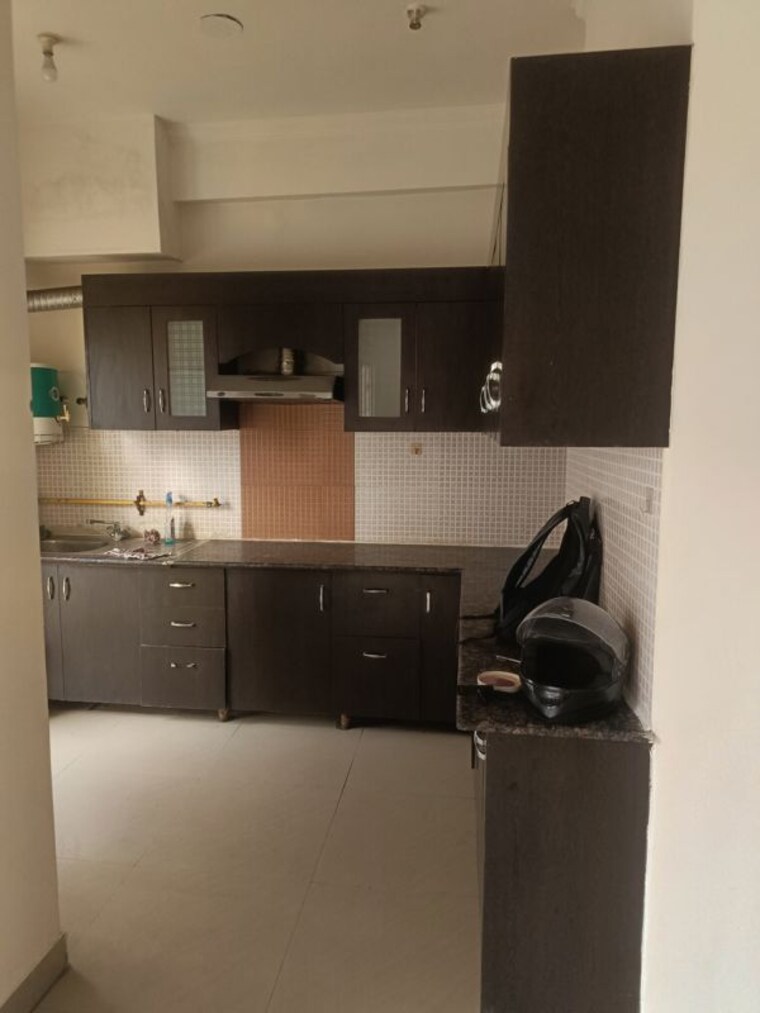 Kitchen, antriksh-golf-view 3 Bedroom 1870 Sq.Ft. Apartment In Sector 78 Noida 10450460