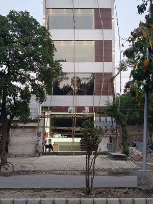  Office Space For Sale in Industrial Area - A