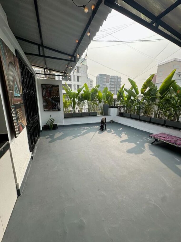 Balcony, vasu-bhavan 3 Bedroom 2100 Sq.Ft. Apartment In Khar West Mumbai 10450494