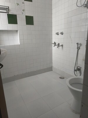 Bathroom in 2.5 BHK Apartment at Jawahar Nagar – for Rent