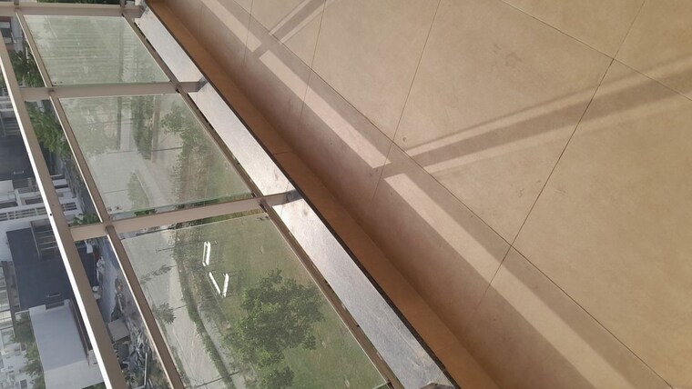 Balcony, godrej-golf-link-villas 4 Bedroom 2288 Sq.Ft. Apartment In Sector 27 Yamuna Expressway Greater Noida 10450511