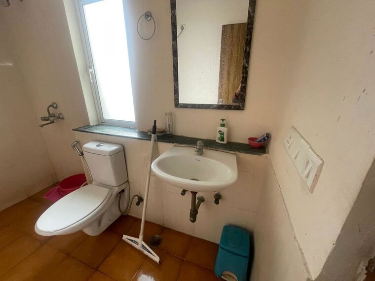 Attached Bathroom, jaypee-green-kosmos-phase-ii 3 Bedroom 1370 Sq.Ft. Builder Floor In Sector 134 Noida 10450500