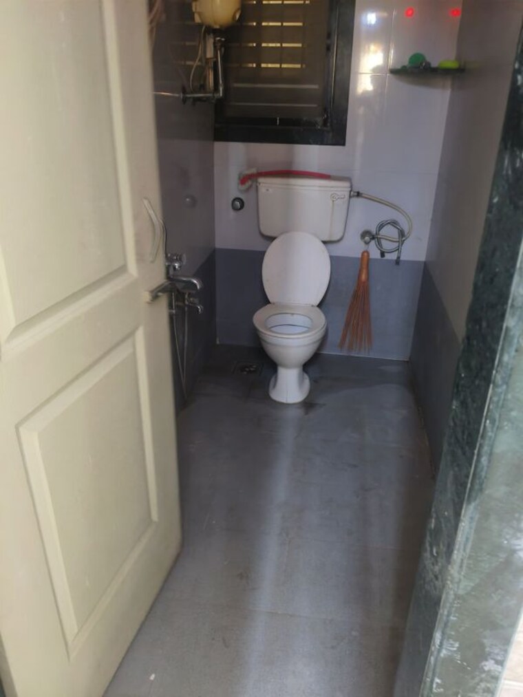 Bathroom, wadhwa-meadows 2.5 Bedroom 1150 Sq.Ft. Apartment In Khadakpada Thane 10450513