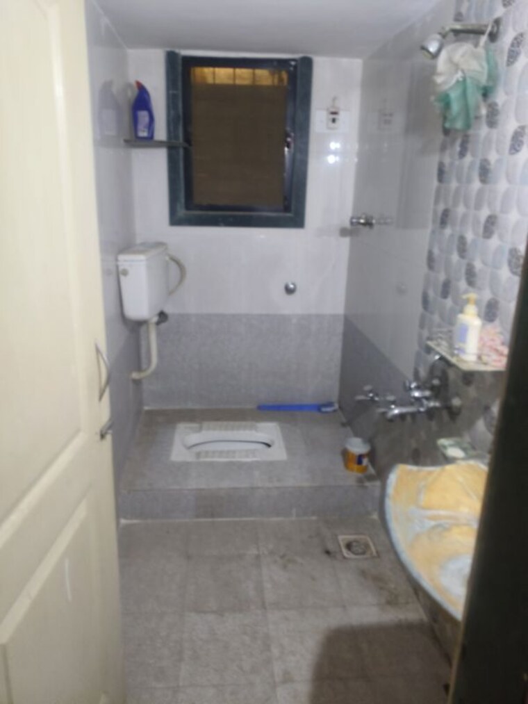 Bathroom, wadhwa-meadows 2.5 Bedroom 1150 Sq.Ft. Apartment In Khadakpada Thane 10450513