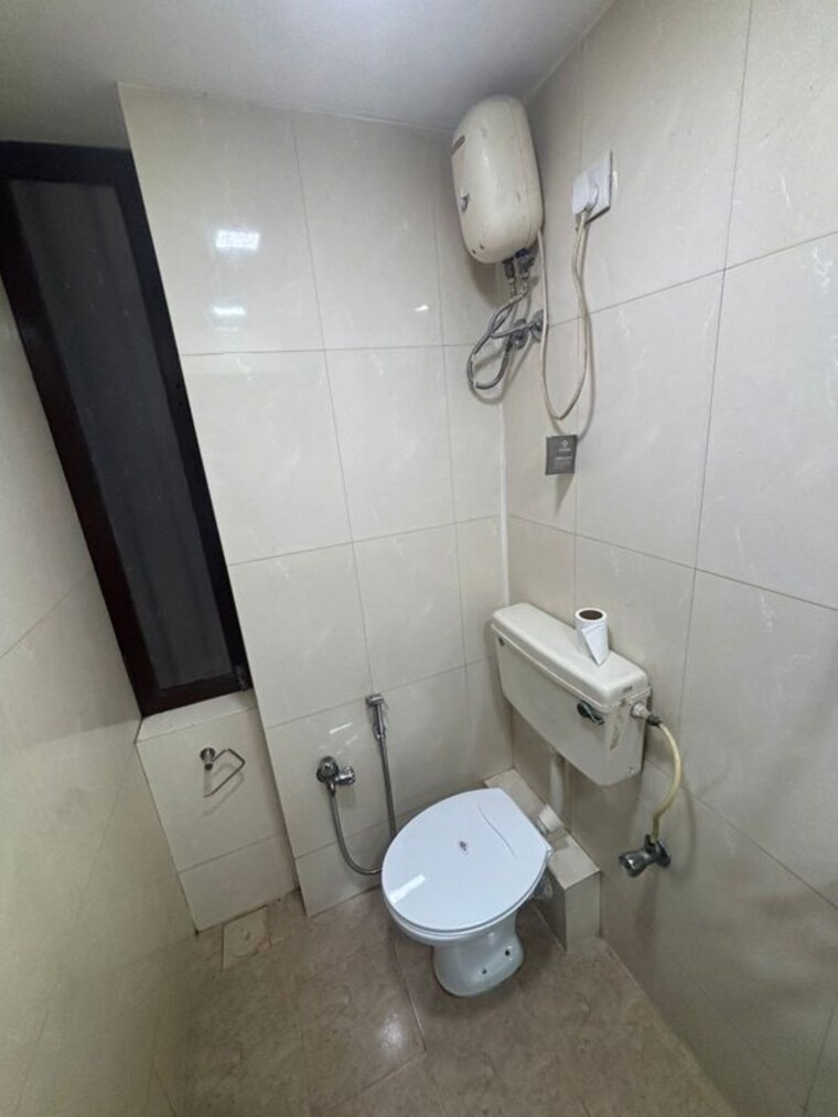 Bathroom, colaba Commercial Office Space 315 Sq.Ft. In Colaba Mumbai 10450522