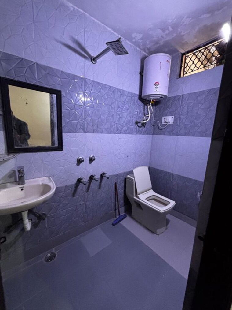 Team Area, panchsheel vihar 2 Bedroom 100 Sq.Yd. Builder Floor In Panchsheel Vihar Delhi 10450514