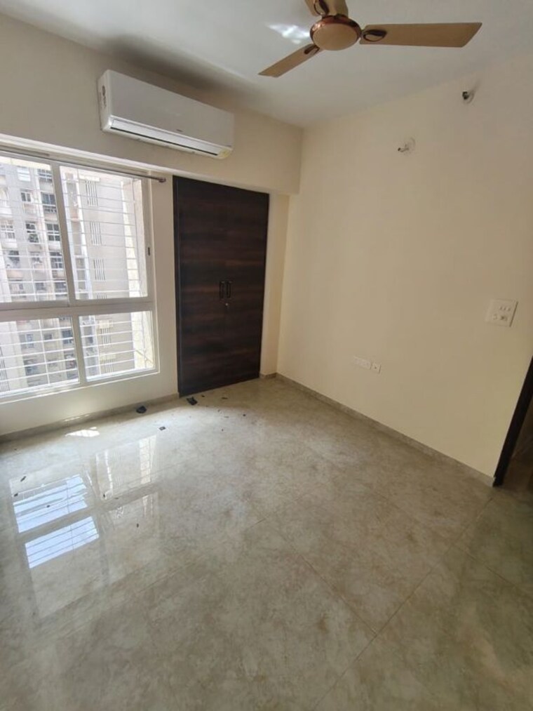 Bedroom, lodha-amara 4 Bedroom 1200 Sq.Ft. Apartment In Kolshet Road Thane 10450510