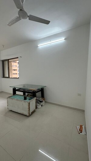 Room in 1 BHK Apartment at Lodha Splendora, Ghodbunder Road – for Rent