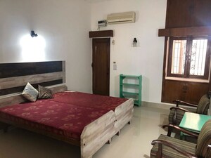 2 BHK Builder Floor For Rent in Kalkaji