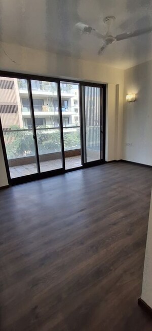 Room in 3.5 BHK Apartment at Krisumi Waterfall Residences, Sector 36a – for Sale