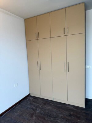Room in 3.5 BHK Apartment at Krisumi Waterfall Residences, Sector 36a – for Sale
