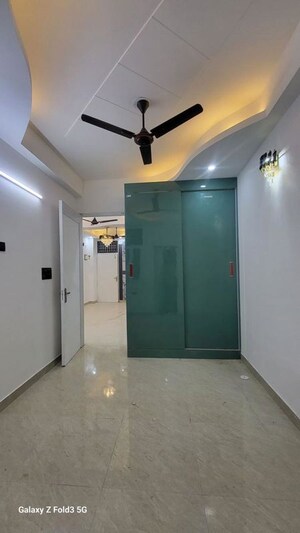 Building Lobby in 2 BHK Builder Floor at AJS Heights, Indrapuram – for Rent