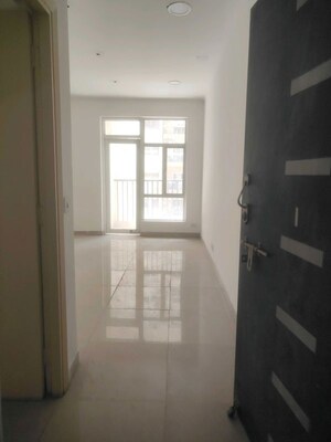Room in 2 BHK Apartment at Gaur City 2 - 10th Avenue, Sector 16c Greater Noida – for Sale