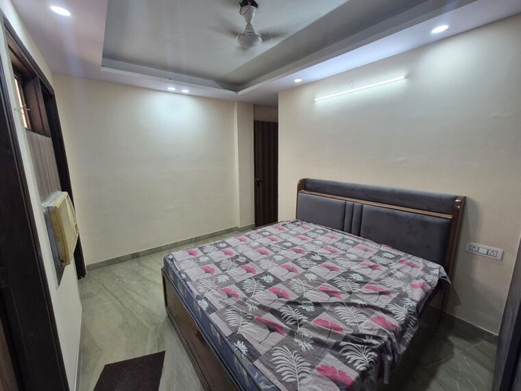 Bedroom, ramesh nagar 2 Bedroom 125 Sq.Yd. Builder Floor In Ramesh Nagar Delhi 10450564