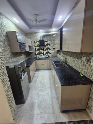 Kitchen in 2 BHK Builder Floor at Ramesh Nagar – for Rent