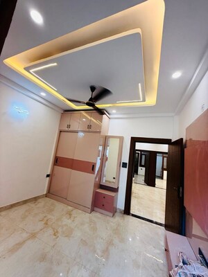 Team Area in 3 BHK Builder Floor at AJS Heights, Indrapuram – for Rent