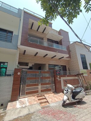 2 BHK Independent House For Sale in Bhabat
