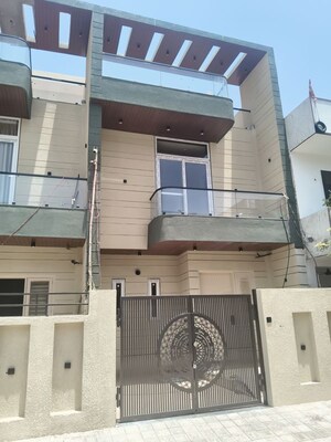 3 BHK Villa For Sale in Devi Nagar