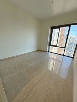 Room in 4 BHK Apartment at Piramal Mahalaxmi, Mahalaxmi – for Rent