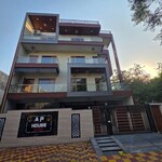 4 BHK 220 Sq.Mt. Independent House in Sector 36 Greater Noida