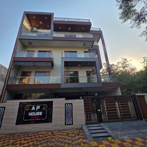 4 BHK Independent House For Sale in Sector 36 Greater Noida