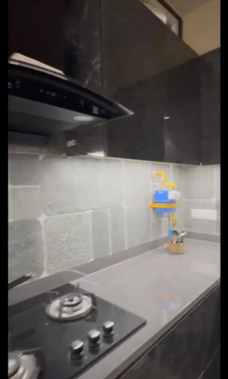 Bathroom, lajpat nagar i 2 Bedroom 30 Sq.Yd. Builder Floor In Lajpat Nagar I Delhi 10450591