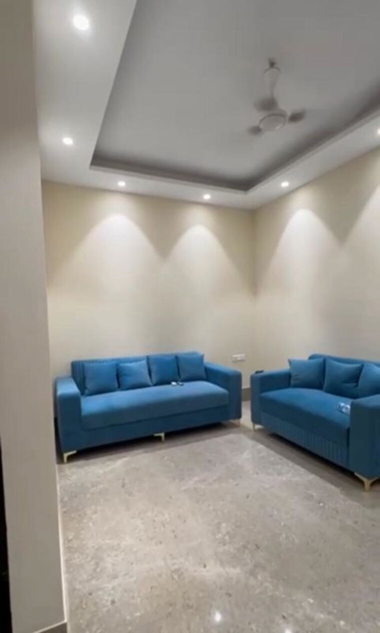Bedroom, lajpat nagar i 2 Bedroom 30 Sq.Yd. Builder Floor In Lajpat Nagar I Delhi 10450591