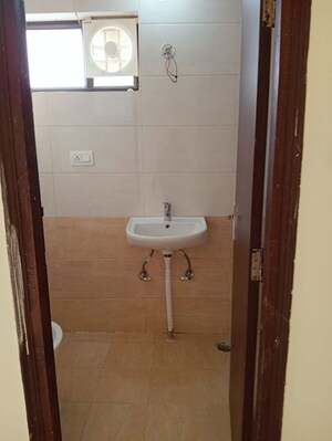 Bathroom in 2 BHK Apartment at Ganeshpur Rahmanpur – for Rent