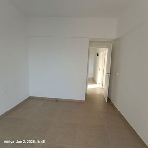 Room in 3 BHK Apartment at Kanakia Silicon Valley, Powai – for Rent